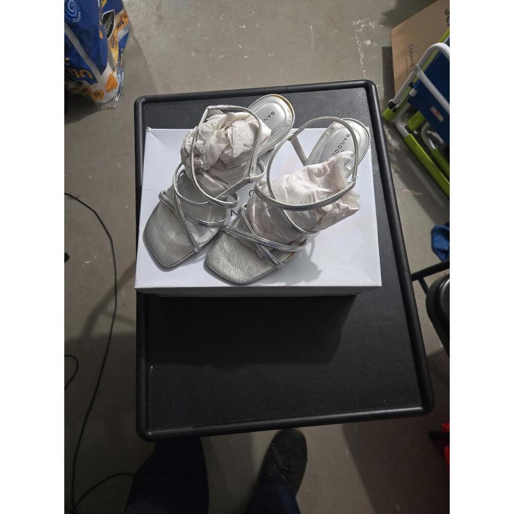 Bandolino Silver Strappy Heeled Sandals Women's Size 6M - Picture 3 of 5
